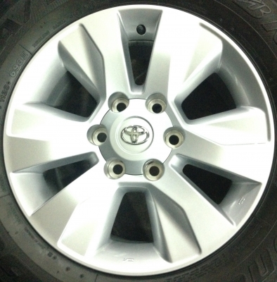 แม็กป้ายแดง โตโยต้า เรโว่ พร้อมยาง 265-65-17 ปี 15 แม็กป้ายแดง โตโยต้า เรโว่ พร้อมยาง 265-65-17 ปี 15