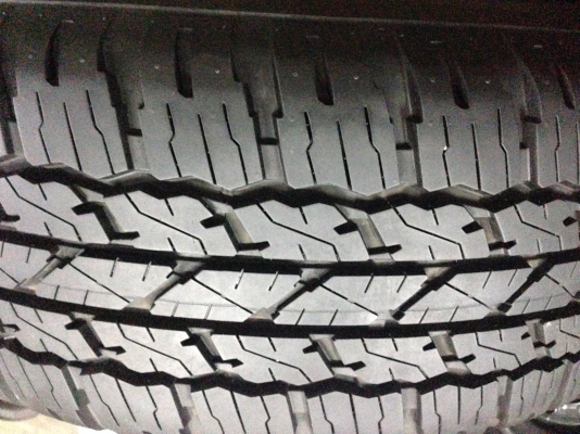 แม็กป้ายแดง โตโยต้า เรโว่ พร้อมยาง 265-65-17 ปี 15 แม็กป้ายแดง โตโยต้า เรโว่ พร้อมยาง 265-65-17 ปี 15