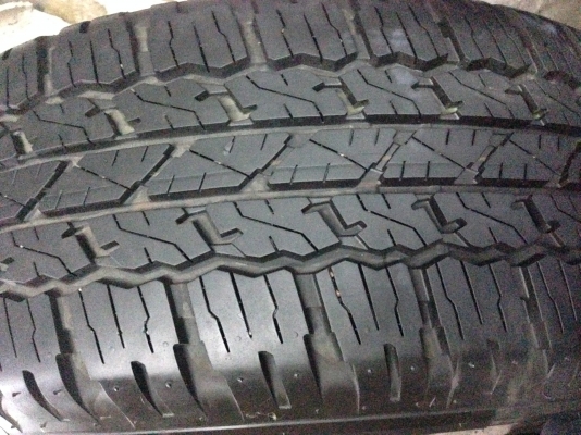 แม็กป้ายแดง โตโยต้า เรโว่ พร้อมยาง 265-65-17 ปี 15 แม็กป้ายแดง โตโยต้า เรโว่ พร้อมยาง 265-65-17 ปี 15