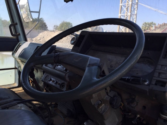 รถสิบล้อน้ำ