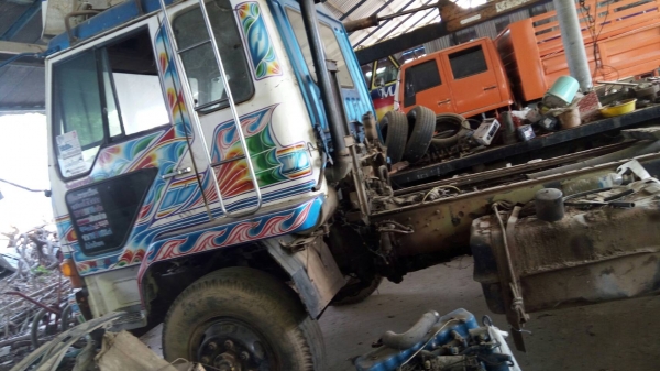 Mitsubishi fn 2เพลา