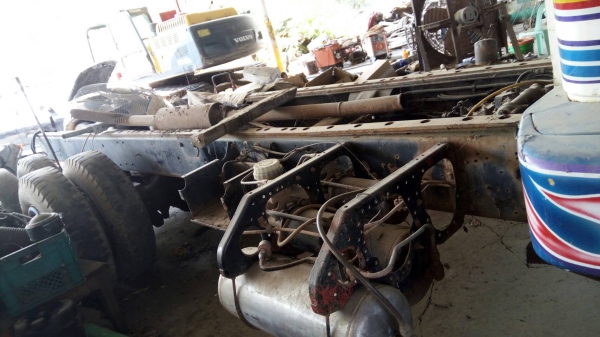 Mitsubishi fn 2เพลา