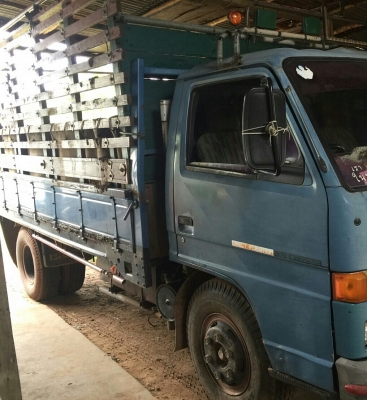 หกล้อ อีซูชุ NPR115เกียร์สั้น ช่วงยาว4.30ม ยาง8.25 สภาพดึเดิมๆพร้อมใช้ ทะเบียนพร้อมโอน