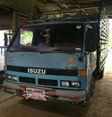 หกล้อ อีซูชุ NPR115เกียร์สั้น ช่วงยาว4.30ม ยาง8.25 สภาพดึเดิมๆพร้อมใช้ ทะเบียนพร้อมโอน