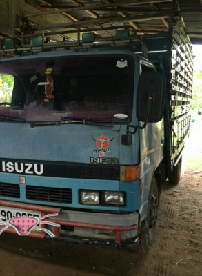 หกล้อ อีซูชุ NPR115เกียร์สั้น ช่วงยาว4.30ม ยาง8.25 สภาพดึเดิมๆพร้อมใช้ ทะเบียนพร้อมโอน