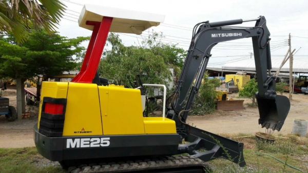 ขาย MITSUBISHI ME25 สภาพสวยพร้อมใช้ ราคาต่อรองได้ ติดต่อได้ที่คุณ อ๊อฟ พิจิตร 086-737-9991 ขาย MITSUBISHI ME25 สภาพสวยพร้อมใช้ ราคาต่อรองได้ ติดต่อได้ที่คุณ อ๊อฟ พิจิตร 086-737-9991
