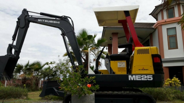 ขาย MITSUBISHI ME25 สภาพสวยพร้อมใช้ ราคาต่อรองได้ ติดต่อได้ที่คุณ อ๊อฟ พิจิตร 086-737-9991 ขาย MITSUBISHI ME25 สภาพสวยพร้อมใช้ ราคาต่อรองได้ ติดต่อได้ที่คุณ อ๊อฟ พิจิตร 086-737-9991