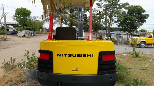 ขาย MITSUBISHI ME25 สภาพสวยพร้อมใช้ ราคาต่อรองได้ ติดต่อได้ที่คุณ อ๊อฟ พิจิตร 086-737-9991 ขาย MITSUBISHI ME25 สภาพสวยพร้อมใช้ ราคาต่อรองได้ ติดต่อได้ที่คุณ อ๊อฟ พิจิตร 086-737-9991