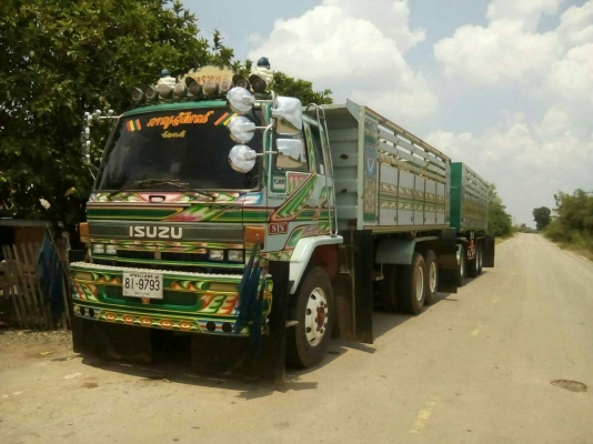 ขายพ่วงแม่ลูก ISUZU 240 ร๊อคเล็กซุ้นชัย สภาพสวยพร้อมใช้ ติดต่อได้ที่คุณ อ๊อฟ พิจิตร 086-737-9991