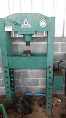 ขายแท่นอัด 30 ตัน winner