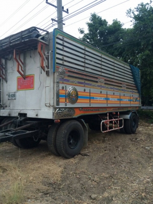 ขายลูกพ่วง 2 คาน อู่ส.สุชัย ยาว 6.50 สภาพสวยพร้อมใช้ ติดต่อได้ที่คุณ อ๊อฟ พิจิตร 086-737-9991