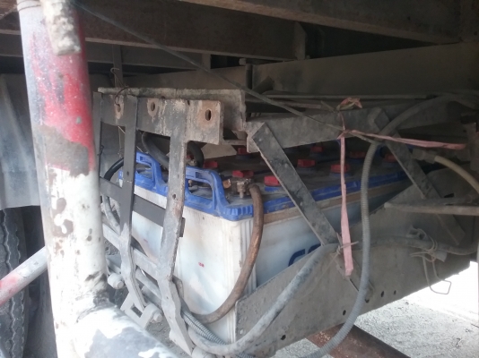 ขายรถสิบล้อพื้นเรียบ2เพลา(พร้อมใช้งาน)ราคา395,000 ขายรถสิบล้อพื้นเรียบ2เพลา(พร้อมใช้งาน)ราคา395,000