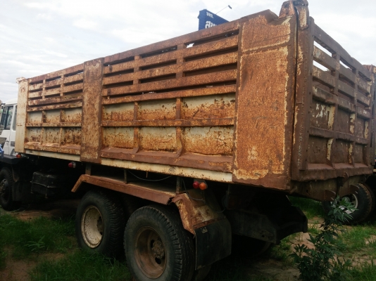 ขายตามสภาพ 527 เครื่อง 6D17 มี2คันครับ ดั้มพ์ดิน 2 เพลา ขายตามสภาพ 527 เครื่อง 6D17 มี2คันครับ ดั้มพ์ดิน 2 เพลา