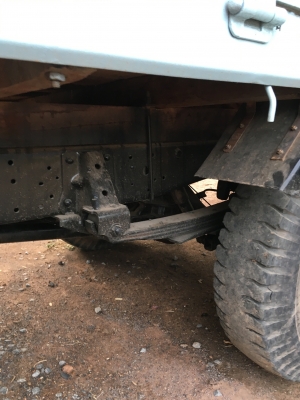 ISUZU NKR  4 ล้อ รถห้างแท้ เครื่อง 88 แรง สภาพพร้อมใช้  โทร 0892121146