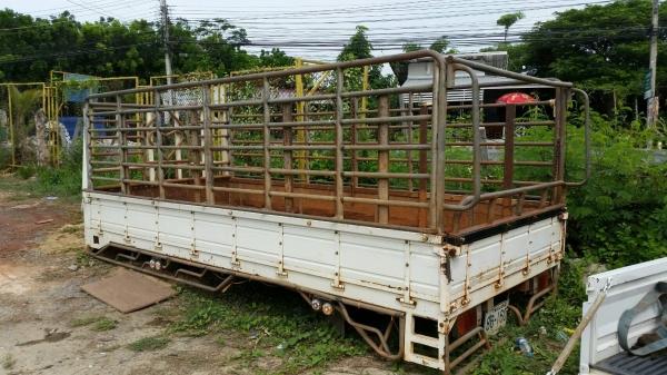 ขายกระบะหกล้อ NMR หรือ NKR ตามสภาพ