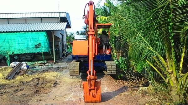 ขายรถขุด แบคโฮ nissan/hanix s&amp;b 30 ขนาด4.3ตัน เก่าญี่ปุ่นไม่เคยใช้งานในไทย  ขายด่วนครับ