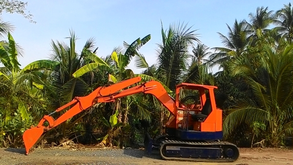 ขายรถขุด แบคโฮ nissan/hanix s&amp;b 30 ขนาด4.3ตัน เก่าญี่ปุ่นไม่เคยใช้งานในไทย  ขายด่วนครับ