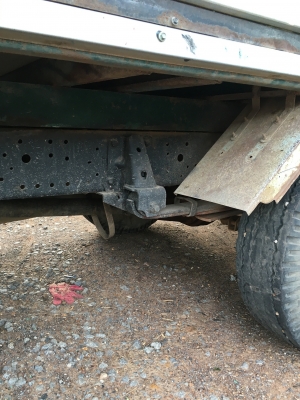 ISUZU NKR  4 ล้อ รถห้างแท้ เครื่อง 88 แรง สภาพพร้อมใช้  โทร 0892121146