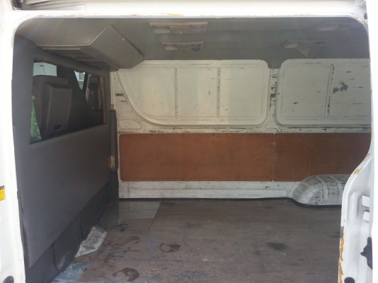 Toyota Hiace 2.5 D4D ECO (ตู้ทึบ) ปี 2006