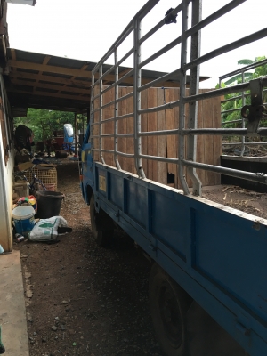 ISUZU TL 74  4 ล้อ  สภาพพร้อมใช้  โทร 0892121146