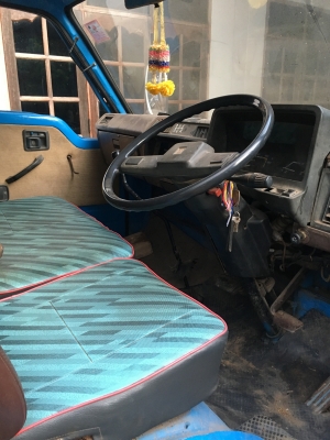 ISUZU TL 74  4 ล้อ  สภาพพร้อมใช้  โทร 0892121146