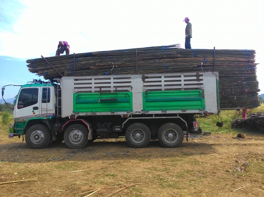 ขายหรือแลกรถขุด  ดาวน์พ่วงแม่ลูก ISUZU DECA 270Euro 2 650,000 พร้อมงานวิ่ง