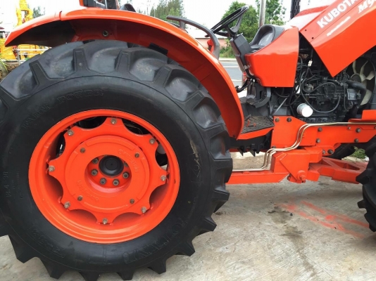 รถไถมือสองสภาพดีราคาถูกเพียง700000พร้อมผานพรวนดินตราช้างสวยๆ