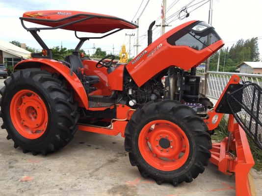 รถไถมือสองสภาพดีราคาถูกเพียง700000พร้อมผานพรวนดินตราช้างสวยๆ