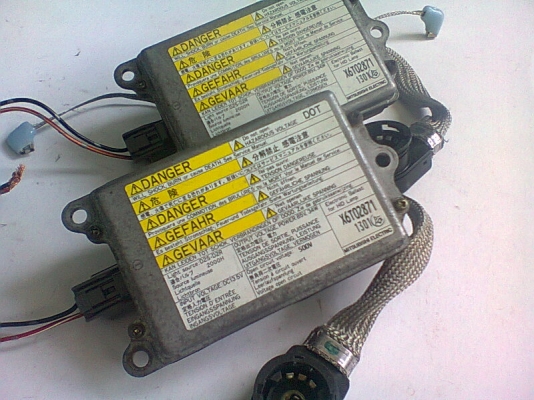 บัลลาสต์ไฟ XENON แท้ MADE IN JAPAN D2R D2S MITSUBISHI บัลลาสต์ไฟ XENON แท้ MADE IN JAPAN D2R D2S MITSUBISHI