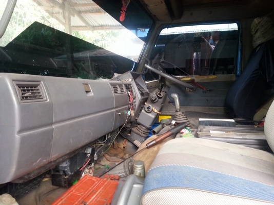 ขายรถดั้มHINO เครื่องWO6E 165แรง เครื่องดีแคชซีสวย ภายในสวย แอร์เย็น เอกสารใบอินวอย สนใจโทร 090-8588220คุณนะ 093-3258446คุณบิว หรือเข้าดูสินค้าอื่นๆได้ที่ www.narong2truck.com หรือ www.truck.in.th/498 หรือเพจFacebook ณรงค์ ซื้อขายรถมือสอง (เว็บไซต์ส่วนตัว