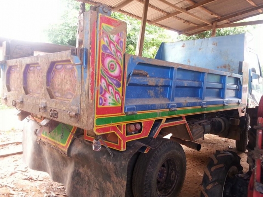 ขายรถดั้มHINO เครื่องWO6E 165แรง เครื่องดีแคชซีสวย ภายในสวย แอร์เย็น เอกสารใบอินวอย สนใจโทร 090-8588220คุณนะ 093-3258446คุณบิว หรือเข้าดูสินค้าอื่นๆได้ที่ www.narong2truck.com หรือ www.truck.in.th/498 หรือเพจFacebook ณรงค์ ซื้อขายรถมือสอง (เว็บไซต์ส่วนตัว