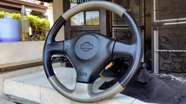 ขายพวงมาลัยยกคอ Skyline R34 ,, Celica ,, Impreza ,, Teana ,, V70 S60 S80 เก่าญี่ปุ่น