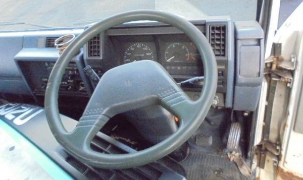 ขายหัวเก๋ง ISUZU NPR  รุ่น 115 แรง มีแหนบ คัสซี ราคา 64,000 บาท