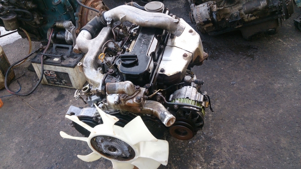 ขายเครื่องยนต์ดีเซล Nissan Td27ฝาดำ