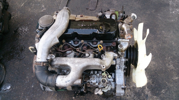 ขายเครื่องยนต์ดีเซล Nissan Td27ฝาดำ