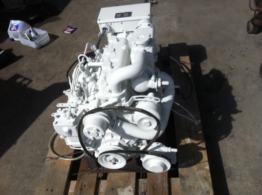 ขายเครื่องปั่นไฟเรือดีเซล10kva ขายเครื่องปั่นไฟเรือดีเซล10kva