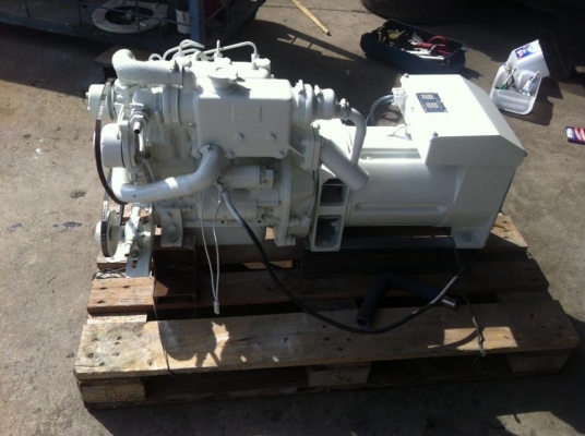 ขายเครื่องปั่นไฟเรือดีเซล10kva ขายเครื่องปั่นไฟเรือดีเซล10kva