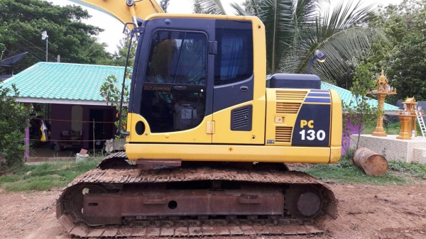ขายรถแบคโฮ KOMATSU PC130-8 ไมล์ 7438 ชม.ราคา 1700000