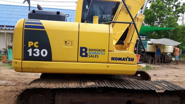 ขายรถแบคโฮ KOMATSU PC130-8 ไมล์ 7438 ชม.ราคา 1700000