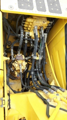 ขายรถแบคโฮ KOMATSU PC130-8 ไมล์ 7438 ชม.ราคา 1700000