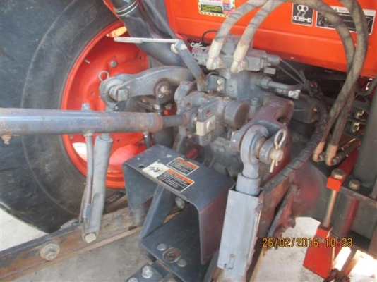 ขายแทรกเตอร์ KUBOTA M7040 ปรับสภาพให้พร้อมใช้งาน ดาวน์สบาย 100,000 บาท มาชมมาลองรถได้เลยครับ ขายแทรกเตอร์ KUBOTA M7040 ปรับสภาพให้พร้อมใช้งาน ดาวน์สบาย 100,000 บาท มาชมมาลองรถได้เลยครับ