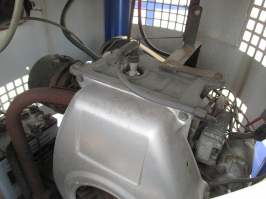 ขายรถขนส่งและลำเรียงสินค้า  ราคาคันละ 43,000 บาท