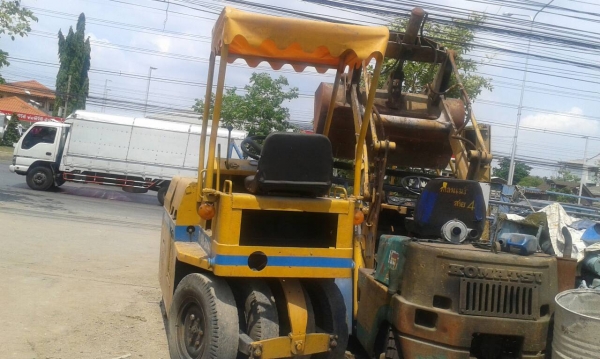 ขายรถบด 4 ตันสั่นสะเทือน WATANABE TV40H-30144 หน้าเหล็กหลังยาง ราคา 135000