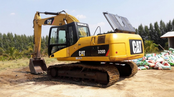 แบคโฮ CAT320D คอมมอลเรล กระบอกดำ ใช้งาน 5,xxx ชั่วโมง ซื้อมือหนึ่งจากเมโทรแคท เจ้าของใช้งานเอง ไม่รับงานนอก ไม่โหลด