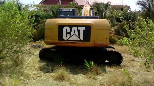 แบคโฮ CAT320D คอมมอลเรล กระบอกดำ ใช้งาน 5,xxx ชั่วโมง ซื้อมือหนึ่งจากเมโทรแคท เจ้าของใช้งานเอง ไม่รับงานนอก ไม่โหลด