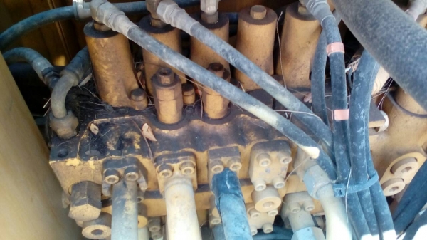 แบคโฮ CAT320D คอมมอลเรล กระบอกดำ ใช้งาน 5,xxx ชั่วโมง ซื้อมือหนึ่งจากเมโทรแคท เจ้าของใช้งานเอง ไม่รับงานนอก ไม่โหลด