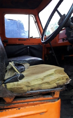 รถบรรทุก6ล้อติดเครน