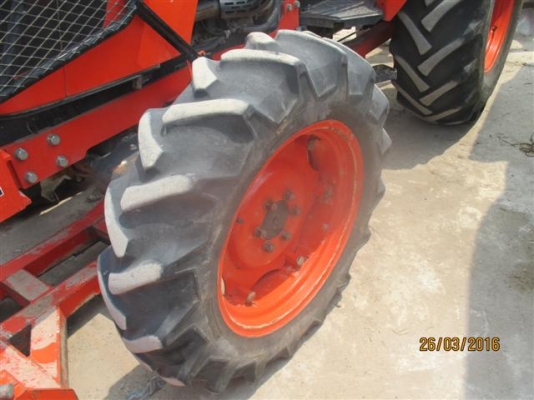 ขายแทรกเตอร์ KUBOTA M6040 รถสวยสภาพดีมากครับ คุ้มราคาสุดๆ
