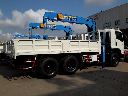 ขายรถบรรทุกพร้อมเครนติดหลังรถบรรทุก มือ 1 ซื้อแยกเราก็ขายค่ะ