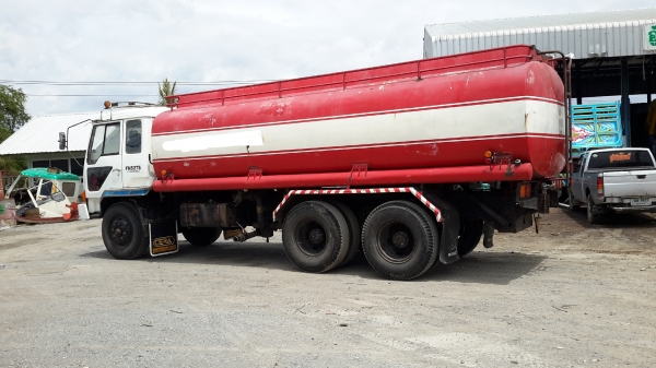 ขาย10ล้อFuso FN527M-AXXXXX(เครื่อง6D17)  200แรงม้า พร้อมแท้งค์